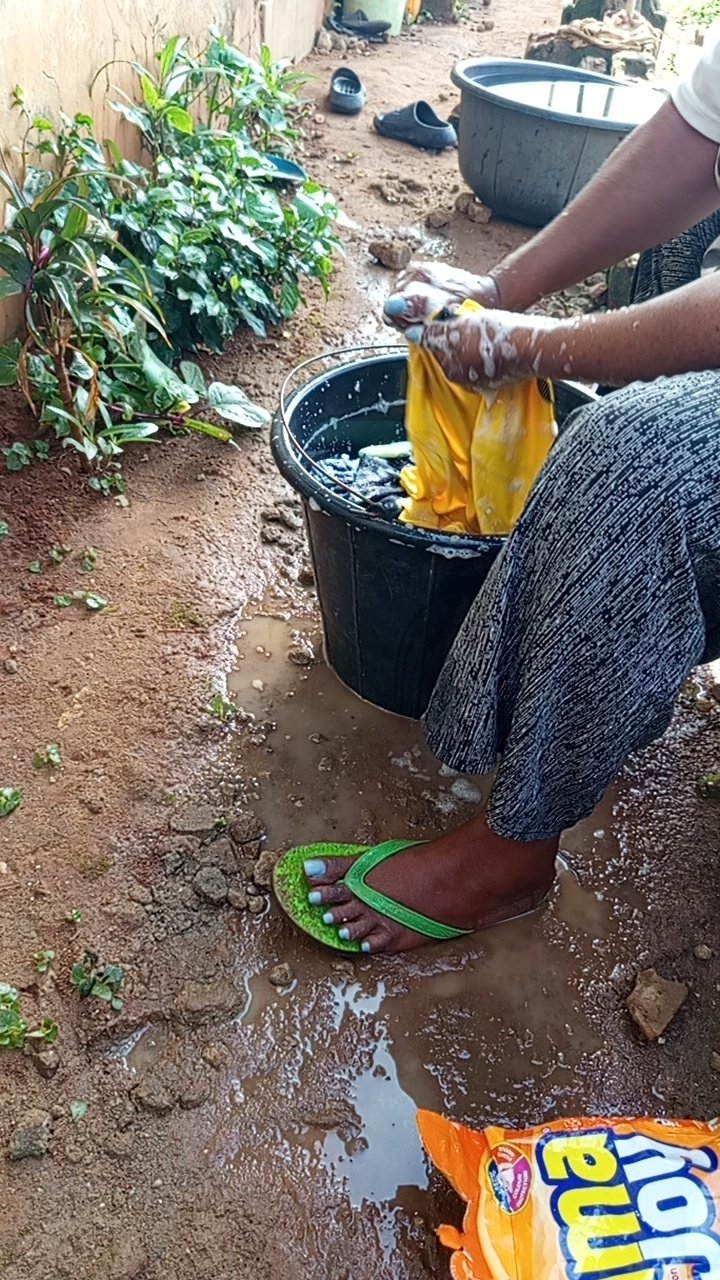 Leben ohne Strom und fließendes Wasser – mein Alltag in einem nigerianischen Dorf